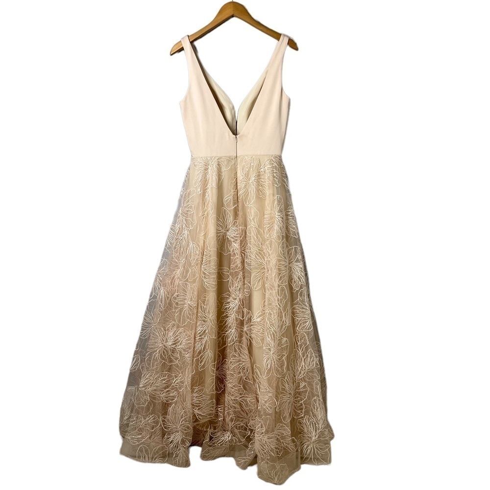 La Femme Sweetheart Floral Sequin Gown Champagne Blush Size 8 Prom Dress Wedding - Picture 4 of 8